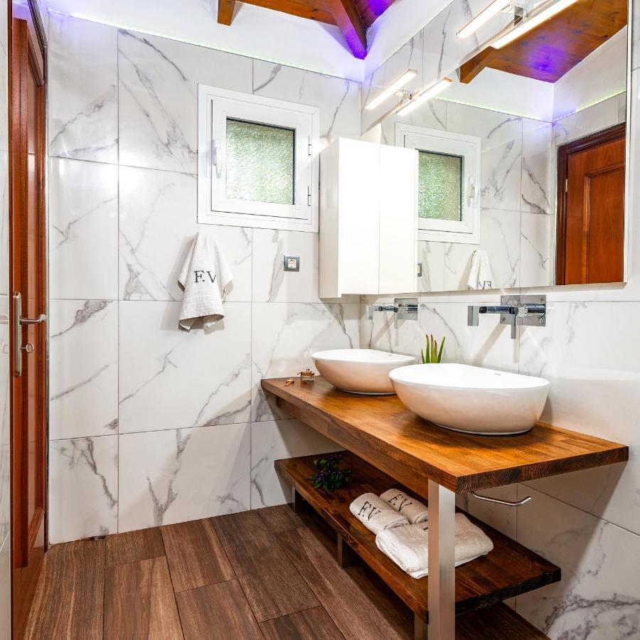 Fiorentinos Villa ตรากากิ ภายนอก รูปภาพ