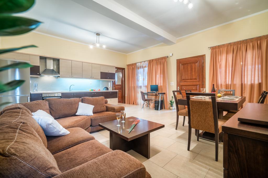 Fiorentinos Villa ตรากากิ ภายนอก รูปภาพ