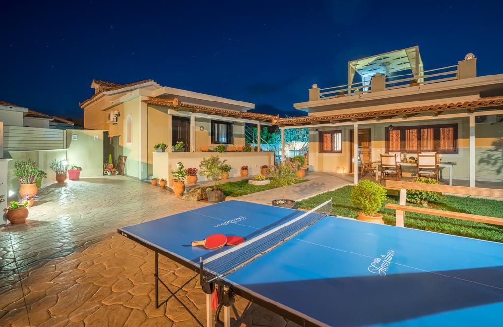 Fiorentinos Villa ตรากากิ ภายนอก รูปภาพ